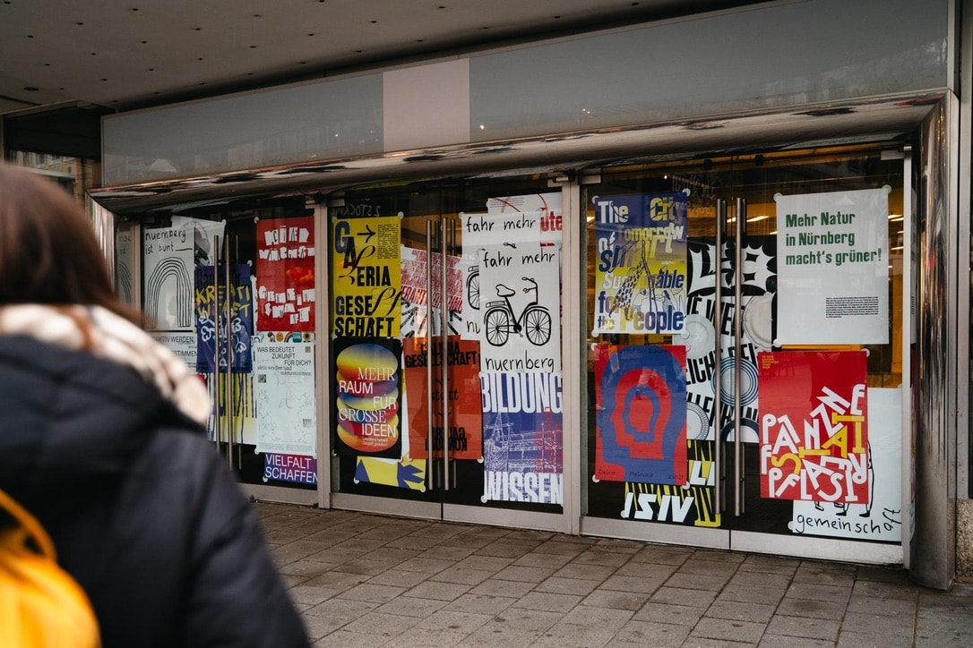 Portfolio website of Isabella Rey - designer focusing on visual storytelling, CGI and graphic design.